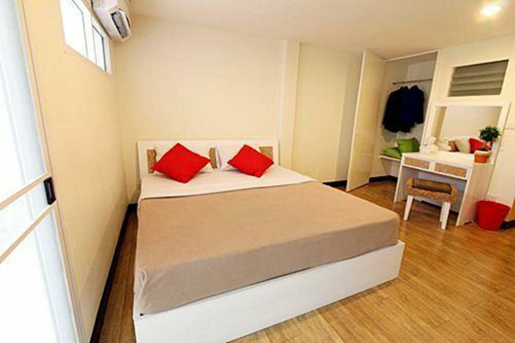 Leesort @ Onnuch Hotel กรุงเทพมหานคร ภายนอก รูปภาพ