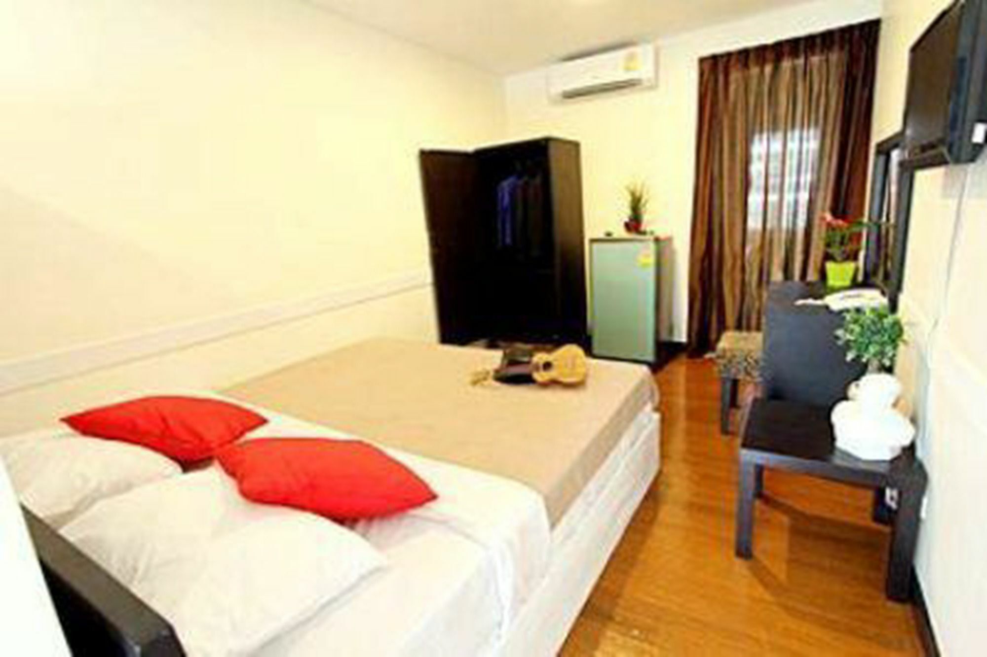 Leesort @ Onnuch Hotel กรุงเทพมหานคร ภายนอก รูปภาพ